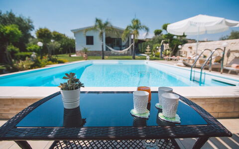 Villa Ferradina 4+2: Zwembad, Toevlucht, Vrije Tijd, Buitenmeubels, Eco Hotel, Landgoed, Vakantie, Hacienda, Villa, Paraplu