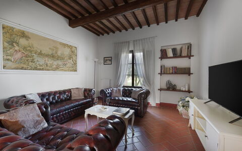 Villa Ginestraio 14: Meubilair, Interieur Ontwerp, Muur, Flooring, Hout, Verdieping, Bankstel, Kamer, Woonkamer, Huis