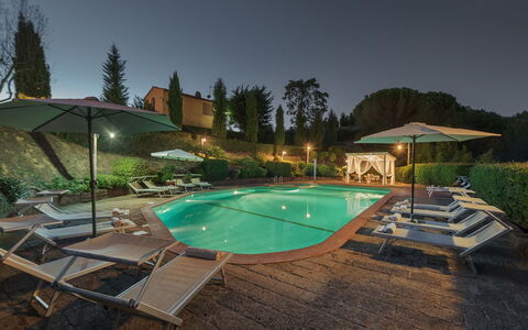 Villa Ginestraio 14: Zwembad, Toevlucht, Eco Hotel, Tuin, Hacienda, Landscaping, Thermae, Hotel, Landgoed, Werf