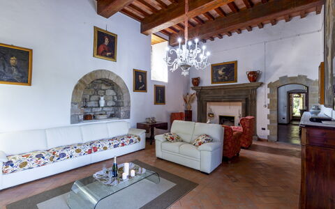 Torre di Paciano 10+2: Meubilair, Interieur Ontwerp, Muur, Flooring, Verdieping, Plafond, Tafel, Kamer, Verlichting, Woonkamer