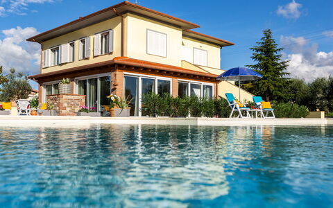Il Nocciolo 12: Zwembad, Huis, Huis, Woongebied, Landgoed, Toevlucht, Villa, Eco Hotel, Buitenmeubels, Schaduw