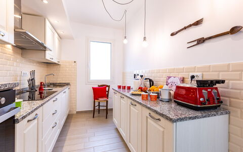 Il Nocciolo 12: Keuken, Countertop, Toestel Van De Keuken, Interieur Ontwerp, Major Appliance, Flooring, Meubilair, Cabinetry, Kamer, Verdieping