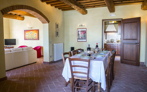 La Torre dei Fagiani 8+2: Meubilair, Muur, Interieur Ontwerp, Flooring, Tafel, Plafond, Verdieping, Stoel, Kamer, Eetkamer