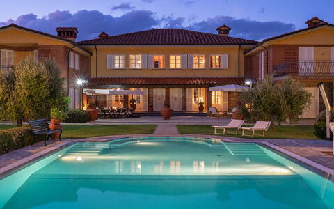 Villa Gabri 8: Zwembad, Toevlucht, Landgoed, Villa, Eco Hotel, Thermae, Buitenmeubels, Binnenplaats, Herenhuis, Hacienda