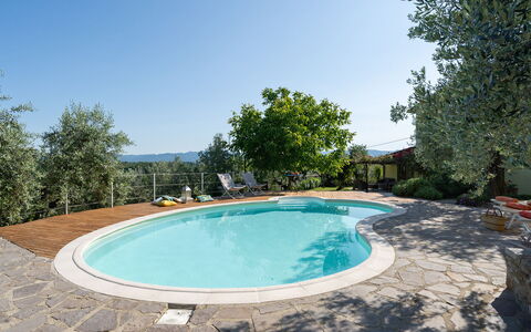 Buca delle Fate 8: Blauw, Zwembad, Buitenmeubels, Meubilair, Toevlucht, Eco Hotel, Stoel, Schaduw, Paraplu, Hacienda