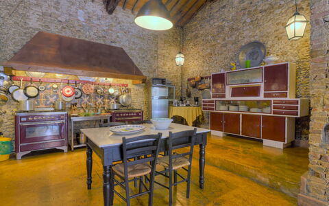 Casabianca 12: Meubilair, Interieur Ontwerp, Keuken, Flooring, Plafond, Verlichting, Tafel, Kamer, Lichte Inrichting, Verdieping