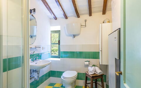 I Mandorli 8: Interieur Ontwerp, Loodgieterswerkinrichting, Flooring, Badkamer, Verdieping, Toilet, Loodgieter, Plafond, Tegel, Kraan