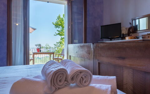 Casale Verdicchio 10+2: Balkon, Buitenmeubels, Stoel, Veranda, Hardwood, Beits, Toevlucht, Kamerplant, Eco Hotel, Hotel