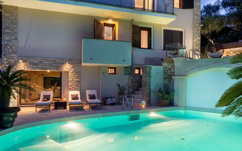 Villa Dolphin 10: Blauw, Zwembad, Toevlucht, Woongebied, Huis, Eco Hotel, Landgoed, Thermae, Hotel, Villa