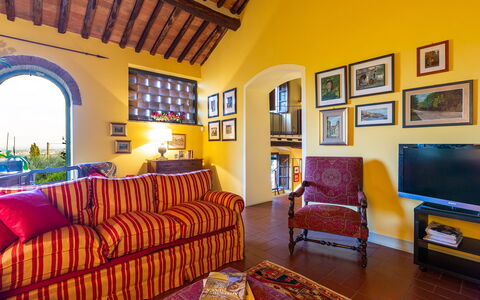 Villa Il Colle di Moriano 8: Muur, Interieur Ontwerp, Meubilair, Huis, Architectuur, Huis, Plafond, Verlichting, Kamer, Woonkamer