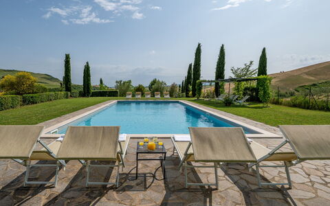Podere Collelungo 14: Meubilair, Tafel, Stoel, Buitenmeubels, Toevlucht, Zwembad, Keuken En Eettafel, Eco Hotel, Koffietafel, Schaduw