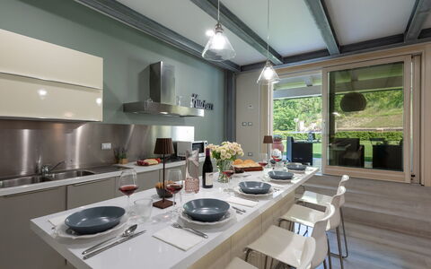 Chipieri 4+2: Keuken, Meubilair, Interieur Ontwerp, Countertop, Toestel Van De Keuken, Major Appliance, Plafond, Flooring, Lichte Inrichting, Huis
