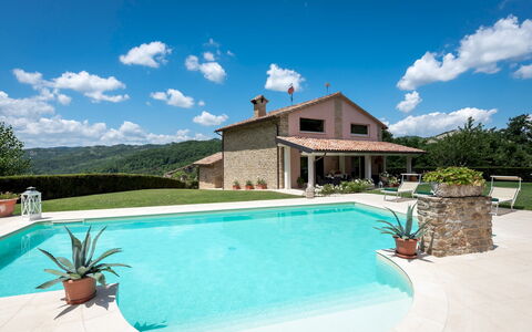 Chipieri 4+2: Zwembad, Toevlucht, Vrije Tijd, Boerderij, Landgoed, Eco Hotel, Thermae, Villa, Hacienda, Buitenmeubels