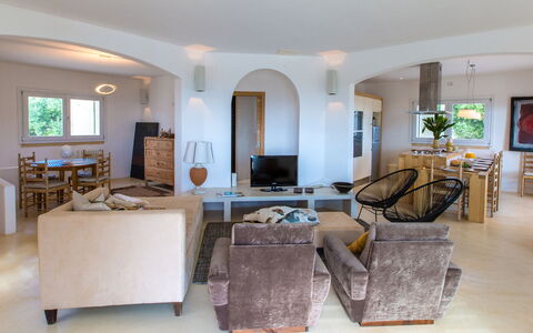 Villa Pajare Francesi 8+2: Meubilair, Interieur Ontwerp, Flooring, Verdieping, Bankstel, Plafond, Hout, Woonkamer, Kamer, Appartement