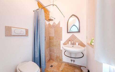 Villa Manco 12: Flooring, Verdieping, Interieur Ontwerp, Plafond, Kamer, Lichte Inrichting, Loodgieterswerkinrichting, Badkamer, Beits