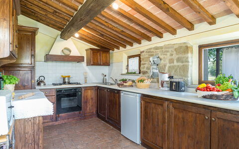 La Torretta 10: Keuken, Countertop, Meubilair, Hout, Interieur Ontwerp, Cabinetry, Flooring, Huis, Toestel Van De Keuken, Huis