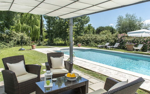 Albachiara 8: Zwembad, Buitenmeubels, Meubilair, Schaduw, Tuin, Toevlucht, Eco Hotel, Outdoor Structuur, Stoel, Backyard