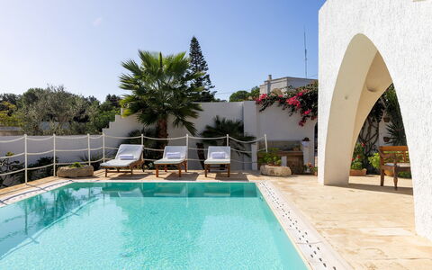Villa del Lentisco 8+2: Toevlucht, Zwembad, Bloempot, Hacienda, Schaduw, Eco Hotel, Kamerplant, Stoel, Landgoed, Villa