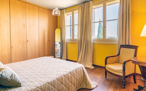 Casa del Vento 10: Interieur Ontwerp, Meubilair, Bed, Slaapkamer, Flooring, Verdieping, Kamer, Textiel, Laken, Verlichting