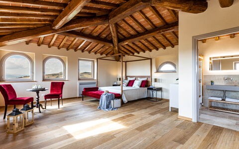 Il Poggiarellone 14: Interieur Ontwerp, Plafond, Flooring, Verdieping, Verlichting, Meubilair, Slaapkamer, Bed, Bed Frame, Kamer