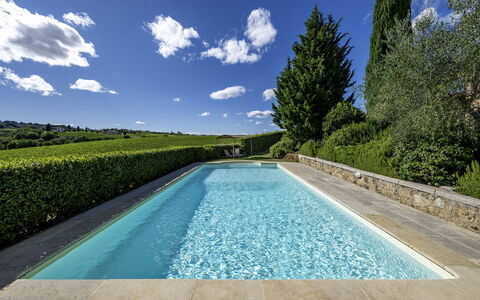 Casale dei 12: Blauw, Water, Zwembad, Struik, Samengesteld Materiaal, Tuin, Haag, Landscaping, Waterpartij