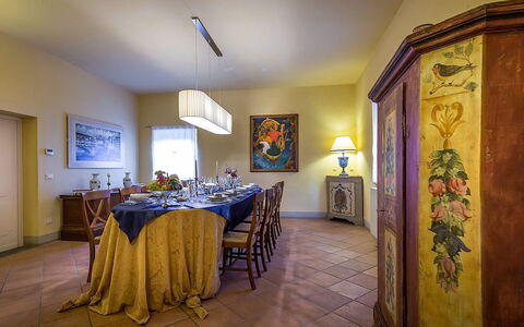 Le Querce dei Medici 12+2: Meubilair, Interieur Ontwerp, Flooring, Verdieping, Plafond, Tafel, Verlichting, Kamer, Fotolijst, Eetkamer