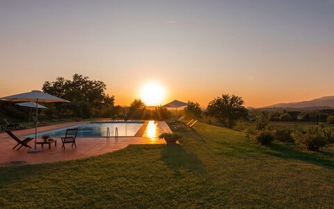 Villa Palazzaccio 26: Lucht, Horizon, Landschap, Ecoregio, Afterglow, Plain, Zonsopkomst, Zonsondergang, Schemer, Zonlicht