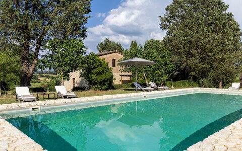 Podere Madonna di Mezzo 6: Landgoed, Tuin, Landscaping, Boerderij, Gazon, Hacienda, Backyard, Villa, Werf, Zwembad