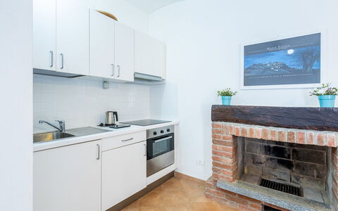 Cascina la Valle 10+2: Flooring, Interieur Ontwerp, Hout, Meubilair, Verdieping, Plafond, Kamer, Appartement, Cabinetry, Keuken