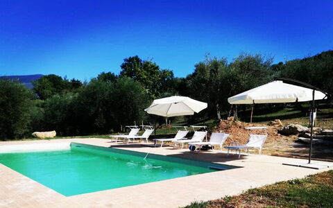 Amandula 6: Zwembad, Toevlucht, Eco Hotel, Ligstoel, Landscaping, Hacienda, Buitenmeubels, Schaduw, Thermae, Badplaats