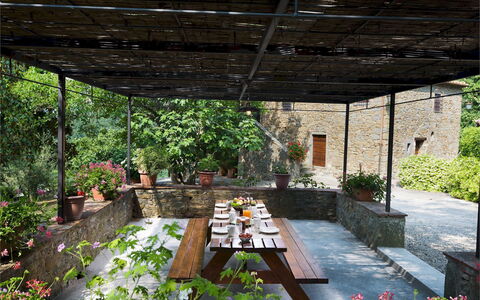 Crognole 6: Meubilair, Hout, Tafel, Stoel, Buitenmeubels, Tuin, Buitentafel, Schaduw, Backyard