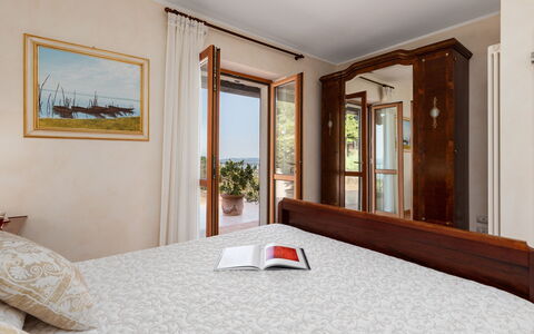 Antiche Pietre 10: Meubilair, Bed, Interieur Ontwerp, Slaapkamer, Hout, Verdieping, Flooring, Laken, Kamer, Bedding