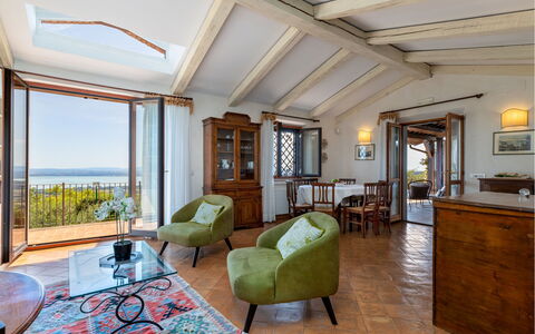 Antiche Pietre 10: Meubilair, Tafel, Stoel, Interieur Ontwerp, Verdieping, Zee, Kamer, Keuken En Eettafel, Plafond, Oceaan