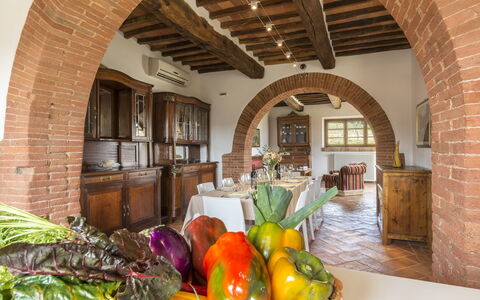 Bossoncina 8+1: Meubilair, Steen, Stoel, Kamerplant, Villa, Keuken En Eettafel, Boerderij, Bloempot, Voedsel
