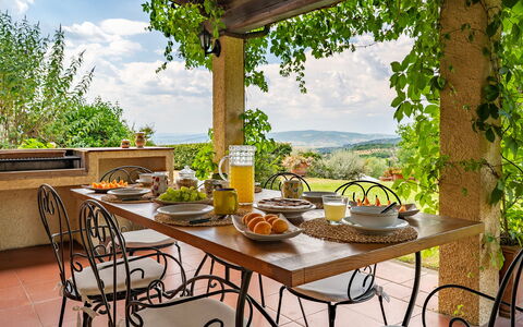 Casale le Conce 6: Meubilair, Tafel, Stoel, Keuken En Eettafel, Buitentafel, Eetkamer, Buitenmeubels, Tuin, Restaurant