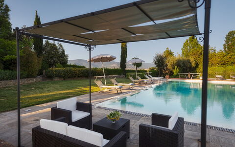 Casale dei Girasoli 14: Zwembad, Buitenmeubels, Meubilair, Schaduw, Toevlucht, Canopy, Stoel, Outdoor Structuur, Eco Hotel, Paraplu