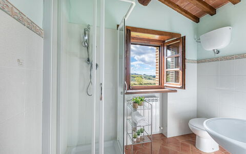 Casale Cinque Valli 8: Interieur Ontwerp, Plafond, Loodgieterswerkinrichting, Kamer, Loodgieter, Kraan, Kamerplant, Wastafel