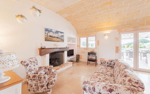 White Stone House 6+1: Meubilair, Huis, Bankstel, Stoel, Woonkamer, Plafond, Koffietafel, Keuken En Eettafel