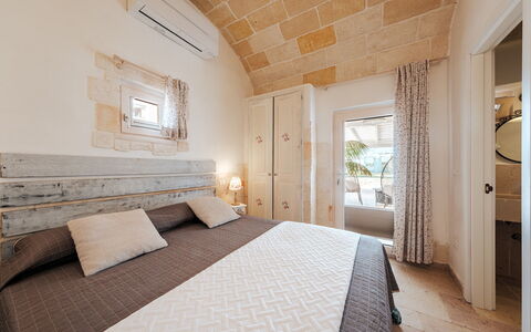 White Stone House 6+1: Slaapkamer, Interieur Ontwerp, Meubilair, Verdieping, Huis, Bedding, Bed, Linens, Laken, Bed Frame