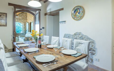 Dalmanuta 8: Meubilair, Interieur Ontwerp, Tafel, Stoel, Hout, Plafond, Flooring, Eetkamer, Keuken En Eettafel, Kamer