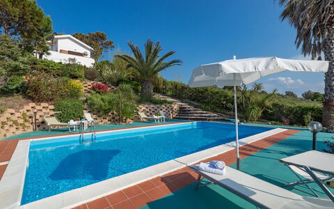 Ripari di Giobbe 6+2: Blauw, Zwembad, Toevlucht, Eco Hotel, Buitenmeubels, Schaduw, Ligstoel, Hotel, Landscaping, Tuin