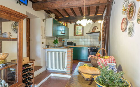 Poderino 6: Meubilair, Interieur Ontwerp, Flooring, Hout, Verdieping, Plafond, Keuken, Countertop, Verlichting, Cabinetry