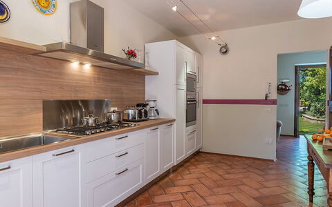 Il Borgo 16: Keuken, Countertop, Toestel Van De Keuken, Interieur Ontwerp, Major Appliance, Flooring, Hout, Cabinetry, Meubilair, Huis