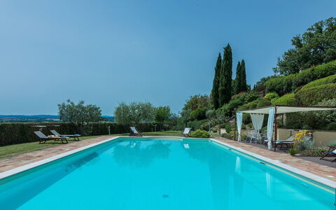 Il Borgo 16: Zwembad, Hacienda, Toevlucht, Villa, Landscaping, Eco Hotel, Badplaats, Binnenplaats