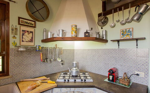 Il Giardino dei Limoni 8: Keuken, Interieur Ontwerp, Flooring, Countertop, Toestel Van De Keuken, Verdieping, Kamer, Verlichting, Huis, Meubilair