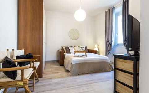 Villa Sole al Molino a Vento 8: Meubilair, Interieur Ontwerp, Flooring, Verdieping, Slaapkamer, Bed, Hout, Kamer, Houten Vloer, Textiel