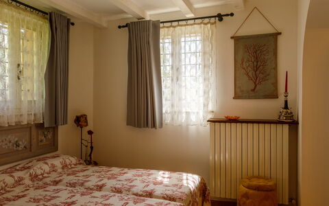 Villa Agave 8: Meubilair, Muur, Interieur Ontwerp, Slaapkamer, Bed, Hout, Laken, Textiel, Bedding, Linens