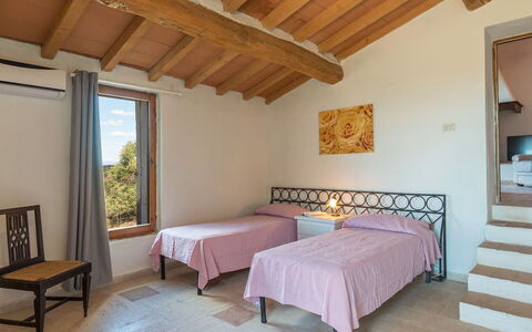 Casale Rasa 20+2: Meubilair, Huis, Slaapkamer, Bed, Bedding, Bed Frame, Laken, Appartement, Linens, Beits