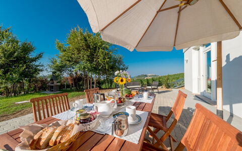 Casa di Eolo 8+2: Meubilair, Buitenmeubels, Keuken En Eettafel, Stoel, Buitentafel, Tuin, Landscaping, Werf, Bloempot, Kamerplant