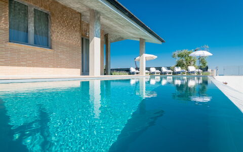 Casa di Eolo 8+2: Zwembad, Blauw, Toevlucht, Samengesteld Materiaal, Buitenmeubels, Eco Hotel, Ligstoel, Schaduw, Villa, Hotel